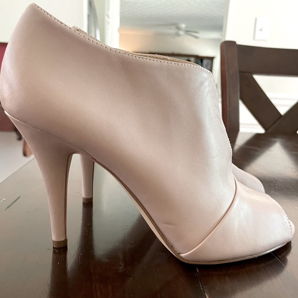 Nine West Leather Heels Fall Bootie 10M